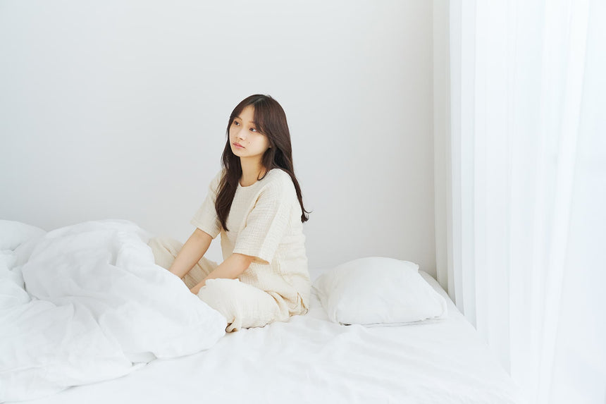 夏にガーゼの服やパジャマは暑い？夏こそ頼もしいガーゼの機能や特性とは