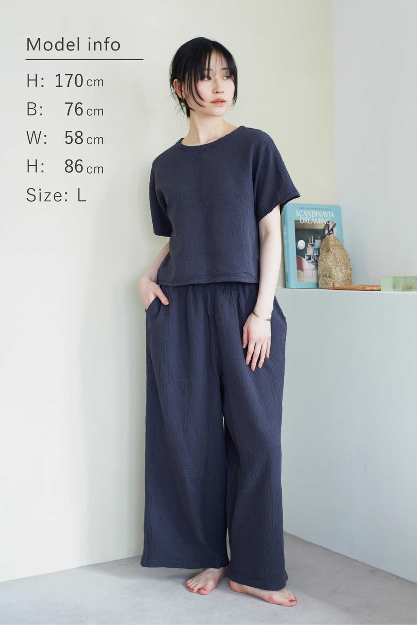 ショート丈半袖Tシャツ