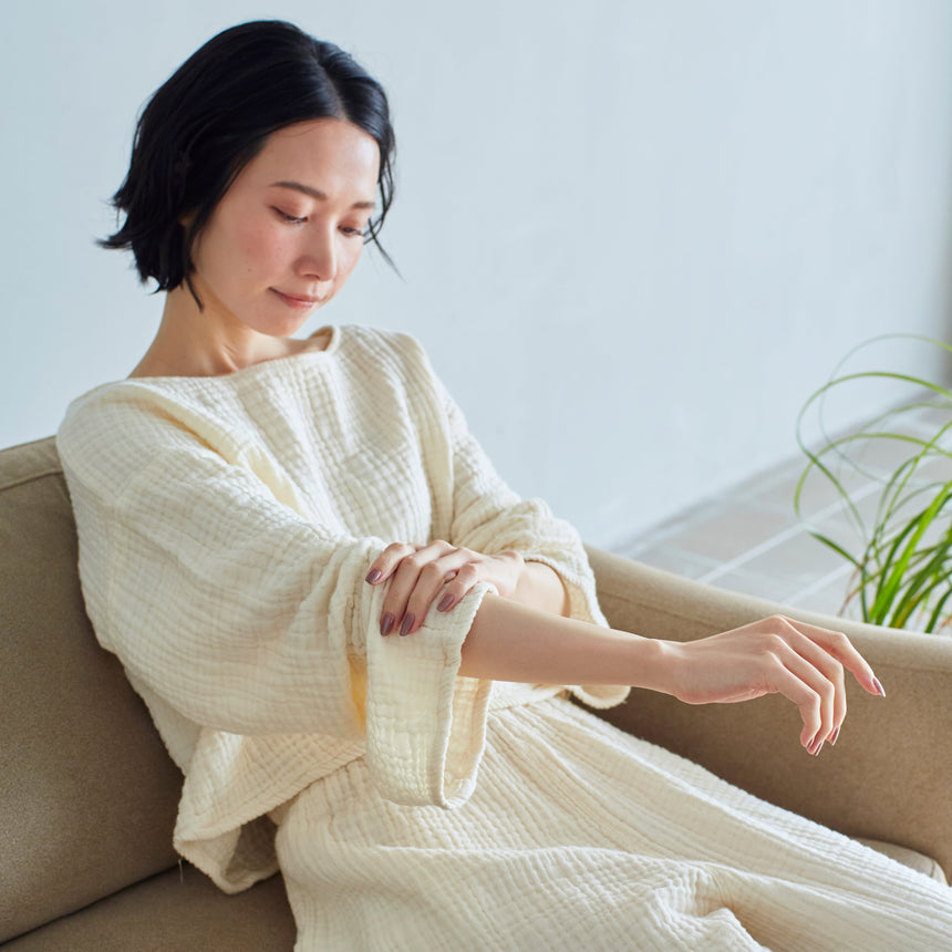 ショート丈長袖Tシャツ