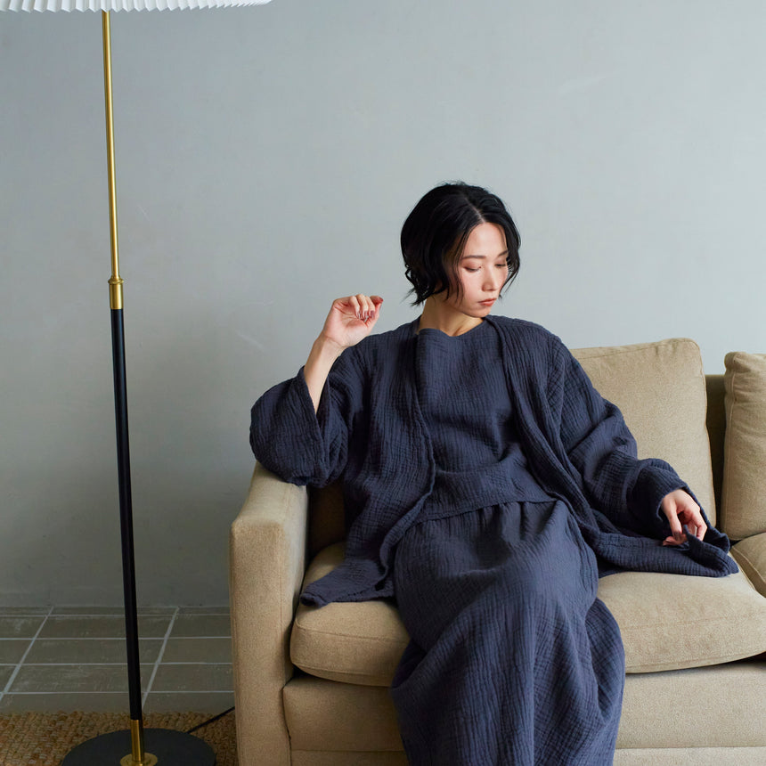 ショート丈長袖Tシャツ