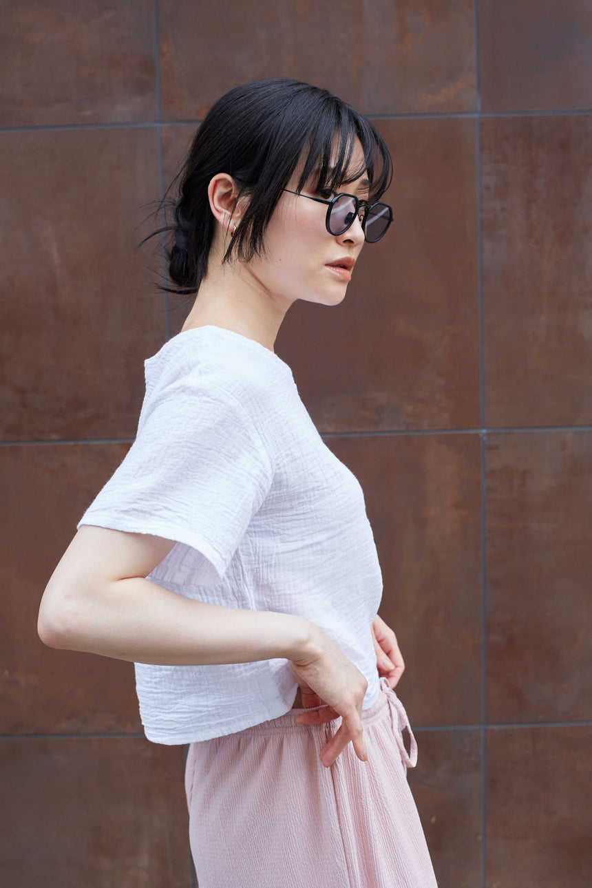 ショート丈半袖Tシャツ