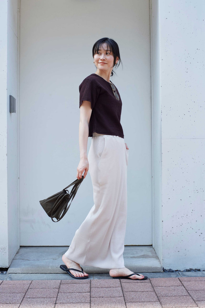 ショート丈半袖Tシャツ