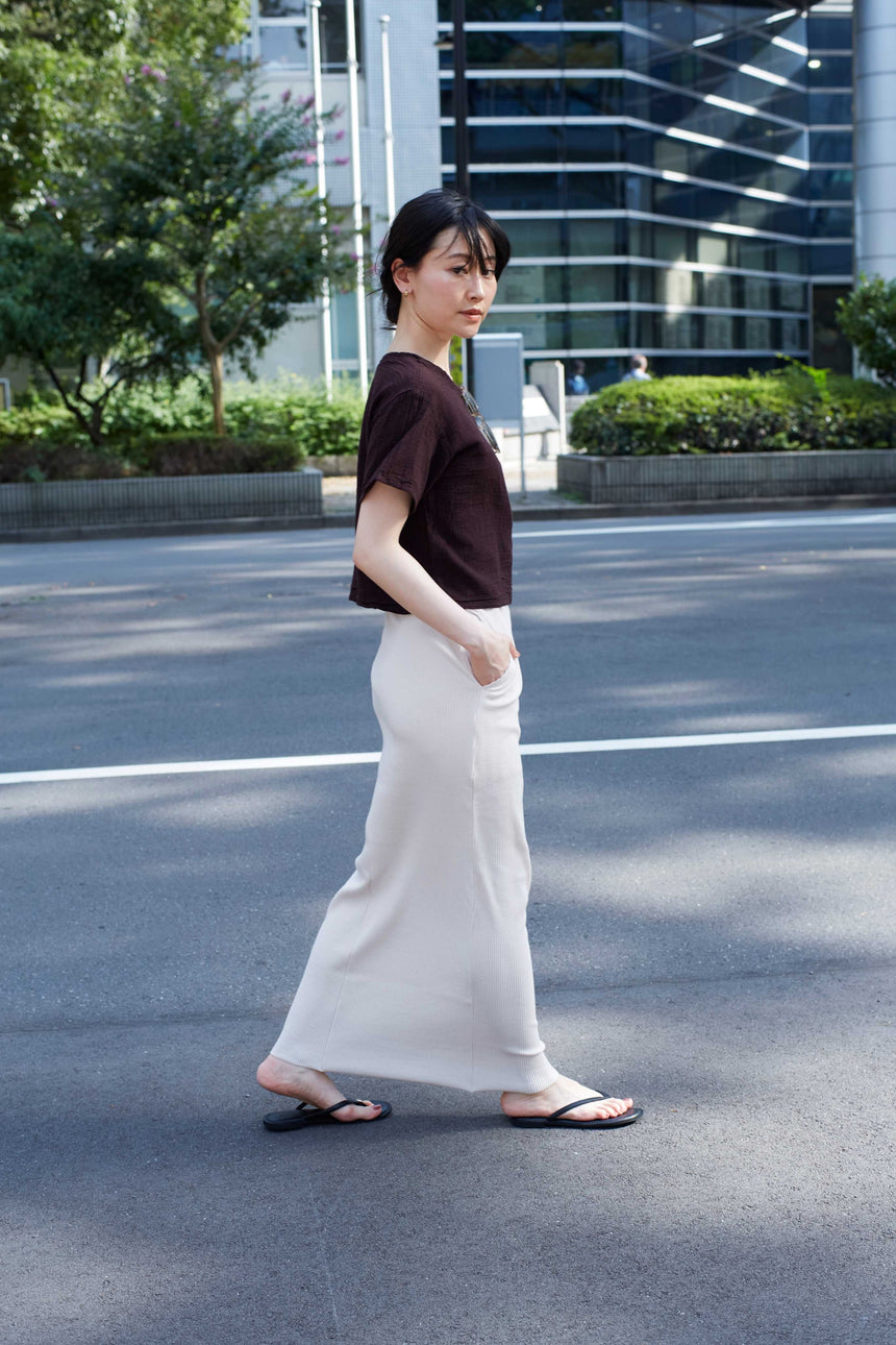 ショート丈半袖Tシャツ