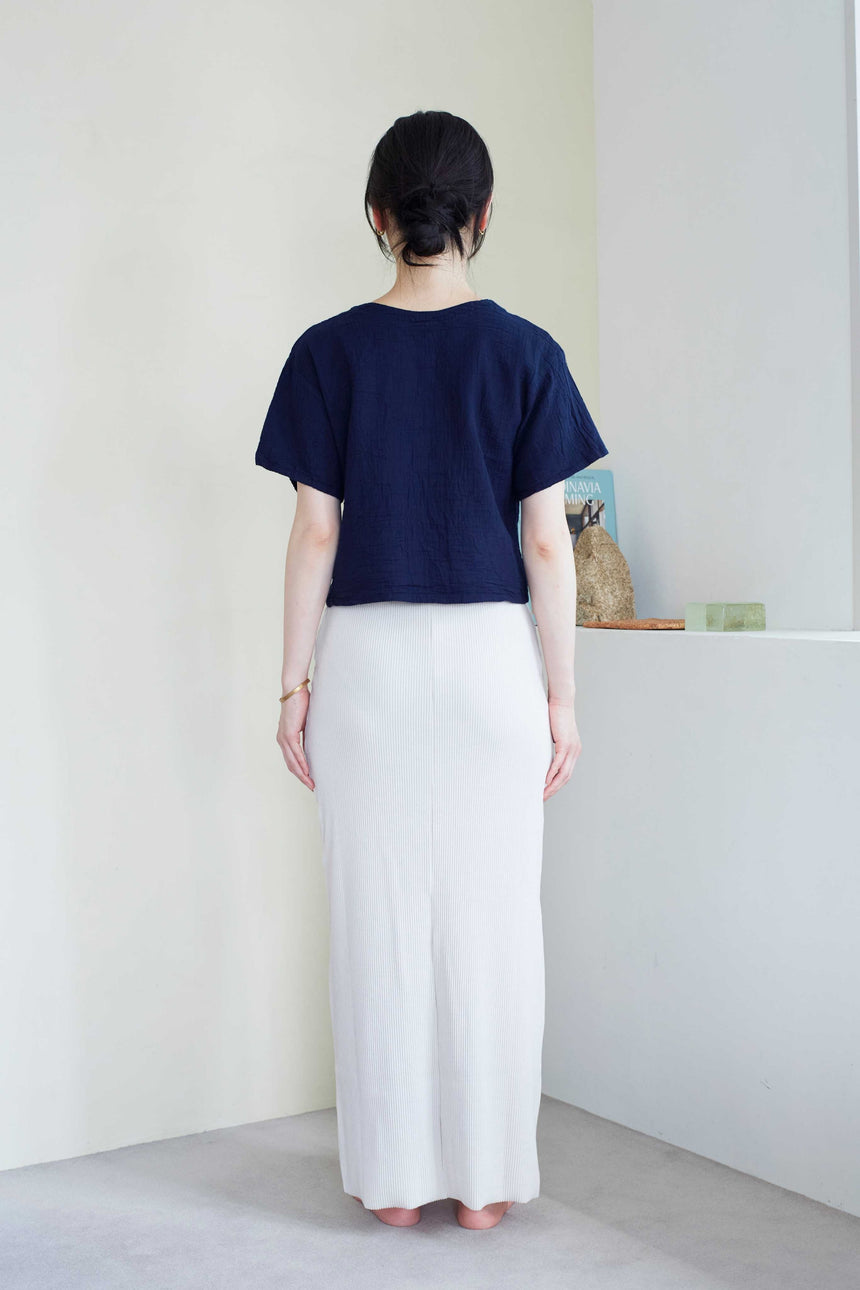 ショート丈半袖Tシャツ