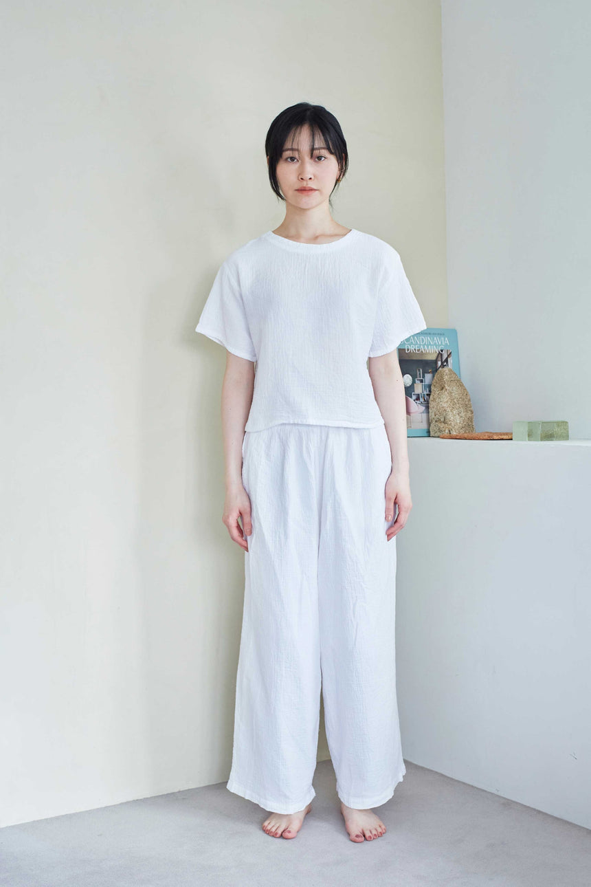 ショート丈半袖Tシャツ